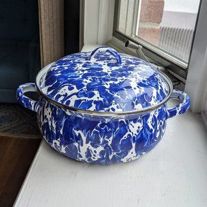 NWOT 2.5 QT Dutch Oven - Golden Rabbit Blue Marble Enamel